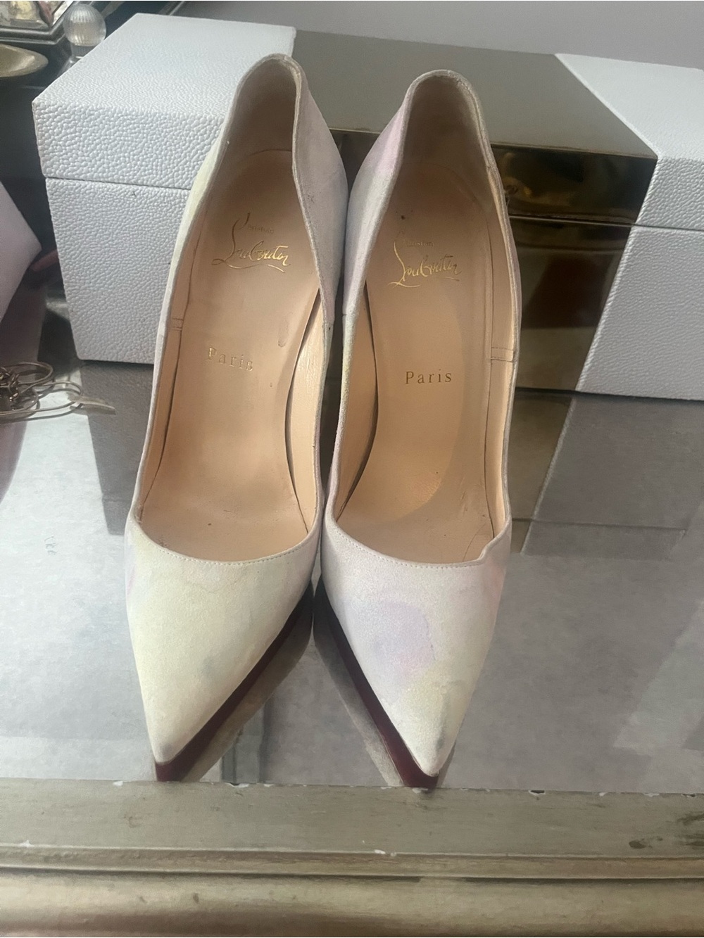 Christian Louboutin Red-Soled Pointed Toe Stiletto Heels with Pastel Upper - Picture 6 of 6